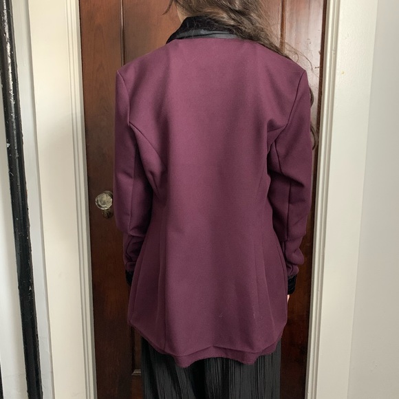 Purple + Velvet Lightweight Blazer - Picture 7 of 7